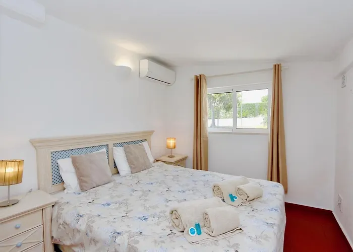 Molgard 61 - Clever Details * Vilamoura